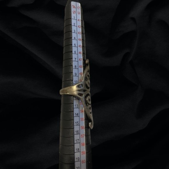 VINTAGE RING -- Silver Scroll Ring, Oversized, Goth - Picture 5 of 8